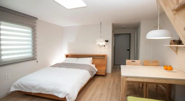 Коттедж c 1 комнатой Jeju Aria Pension