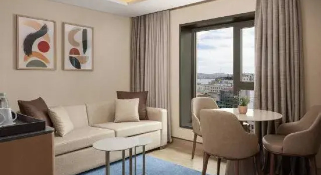 Двухместный люкс Premium c 1 комнатой с видом на море Delta Hotels by Marriott Istanbul Karakoy