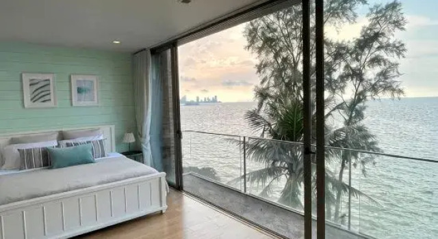 Sandbox Beachfront Villa 1 (3BR-Max14 guests)