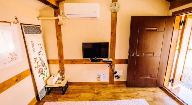 Двухместный номер Standard c 1 комнатой с видом на внутренний двор Hohomom Guesthouse