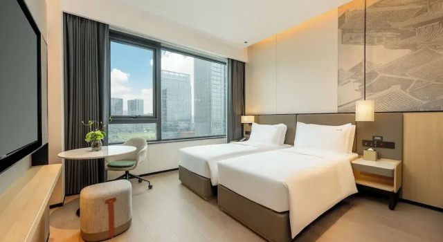 Holiday Inn Suzhou North by IHG, Prenota Hotel Suzhou (Jiangsu) Cina