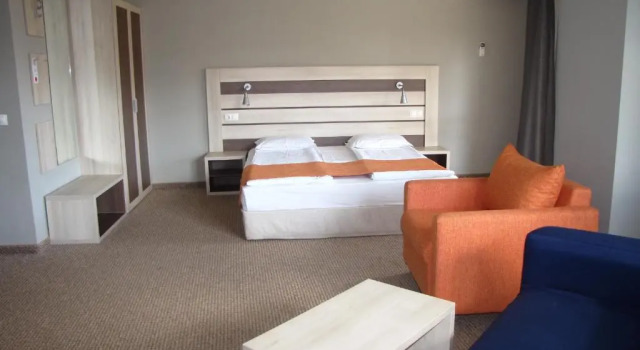 Полулюкс Blue Orange Beach Resort