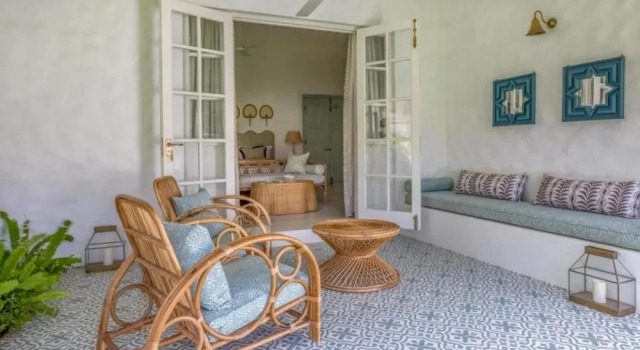 Коттедж Breathtaking Villa In 02 Acres Of Tropical Walled-in Gardens