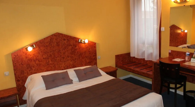 Номер Classic MetrHotel Basso Cambo