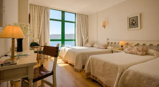 Трёхместный номер Standard с видом на море Hotel Stellamaris