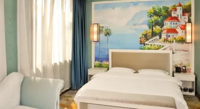 Люкс Deluxe Longkou Jinyangguang Grand Hotel