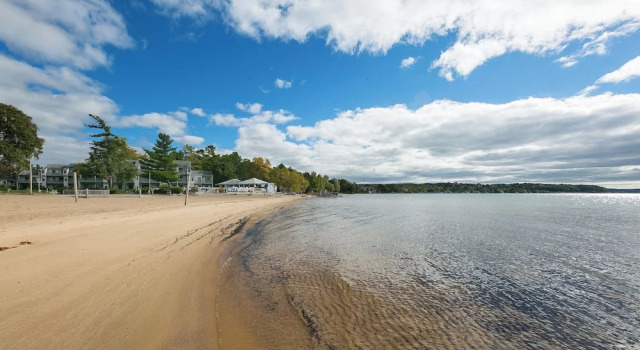 The Shores Resort, Rezerwuj Ośrodek wypoczynkowy Hotele resortowe w Michigan, Ośrodek wypoczynkowy