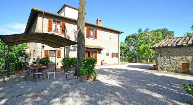 Вилла Villa in Cortona With Pool & Countryside Views