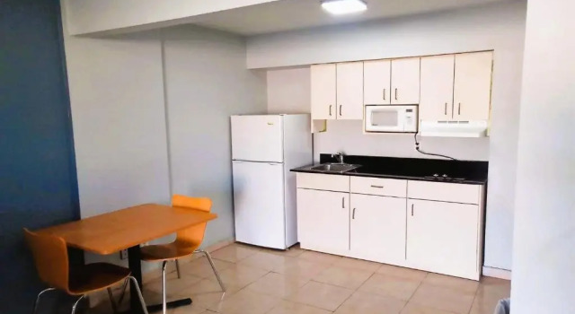 Standard Vierer Zimmer OYO Hotel Midland