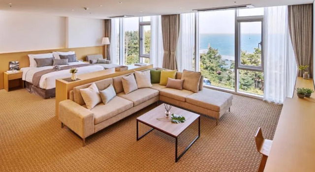Полулюкс Naksan Beach Hotel