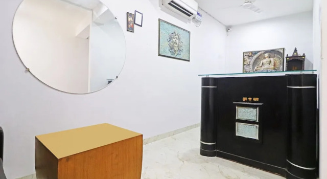 Mauryan Elite Hotel Chhatarpur Metro Station, Забронировать Отель Чхатарпур Нью-Дели, рядом с Сад пяти чувств