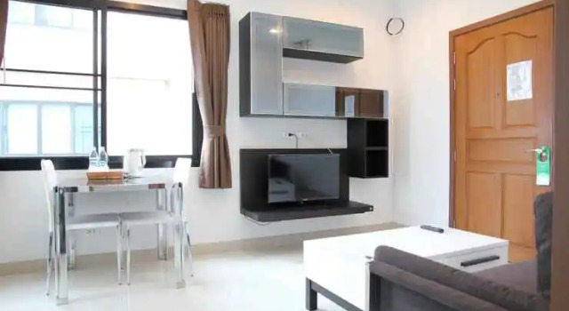 OYO 338 V-Twin Donjan Service Apartment, Забронировать Апартаменты/квартира Апартаменты Чиангмай, рядом с Chiang Mai Chamber of Commerce, Апартаменты/квартира