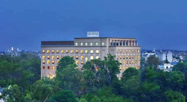 Двухместный люкс с видом на город Fairfield by Marriott Amritsar