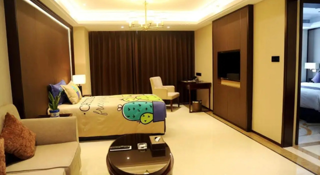 Семейный люкс Sky World Hotel Qingdao