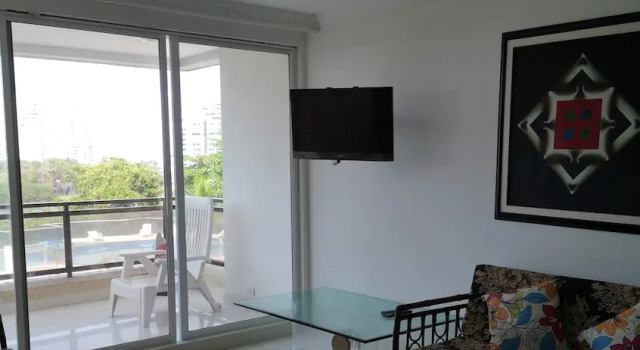 Apartamento con Balcn y Vista a la Baha del Laguito, Забронировать Апартаменты/квартира Отели Картахены с бассейном, рядом с Пляж Кастильо-Гранде, Бассейн