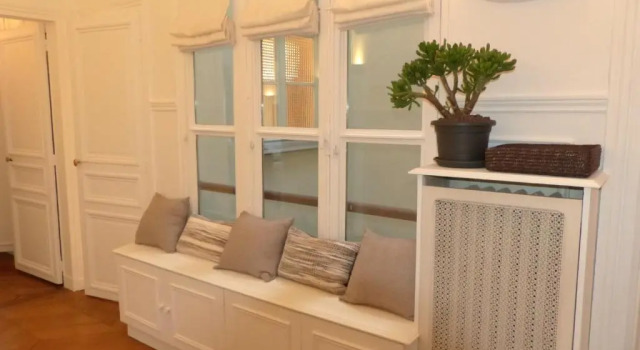 Marvellous Sunbathed 3BR at the heart of Paris, Забронировать Отель 2-й округ: Биржа Париж, рядом с Станция метро Rambuteau