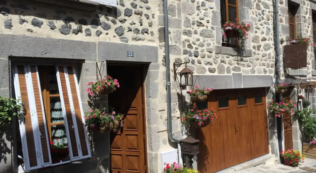 L'Escale De Camille, Boek Hotel La Chapelle-d'Alagnon Frankrijk