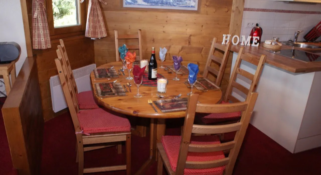 Chalet Choucas by Avoriaz Chalets, Забронировать Апартаменты/квартира Отели Порта дю Солей с бассейном, Бассейн