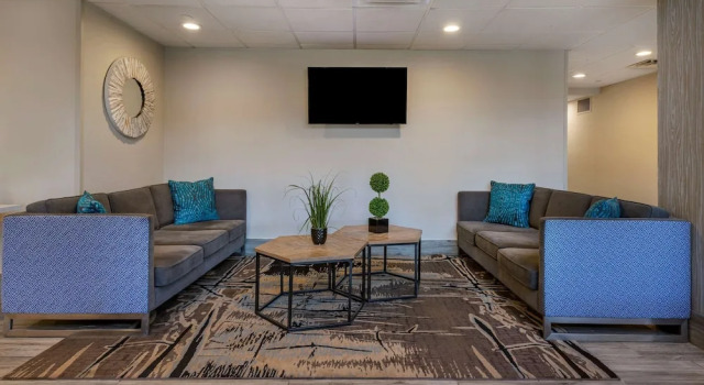 MainStay Suites