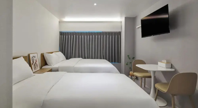 Habitación triple Clásica con vista a la ciudad N Joy Stay