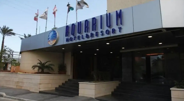 Aquarium Hotel & Resort