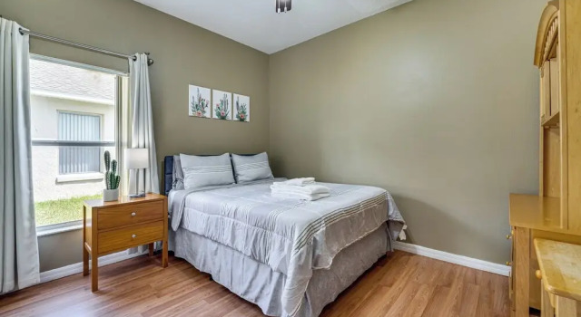 10 Mi to Parks: Spacious Kissimmee Home w/ Lanai!, Book Hotel Kissimmee Kissimmee