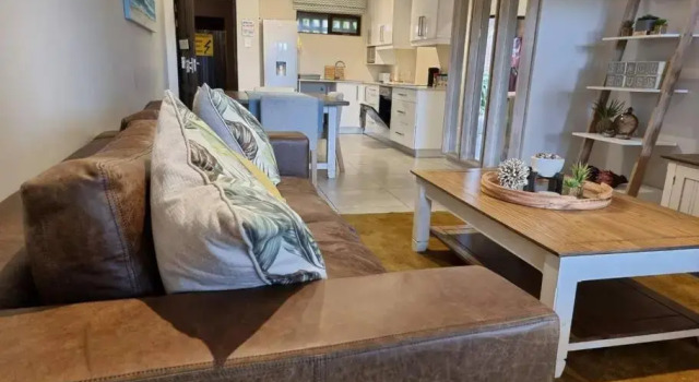 Bondi Beach Villa, Забронировать Вилла Отели Шелли-Бич с парковкой, рядом с Торговый центр South Coast Mall, Парковка