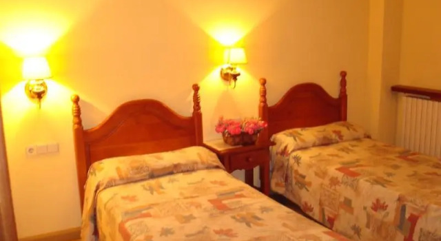 Standard Quadruple room Hotel BONCOMPTE
