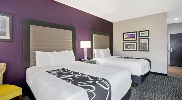 Четырёхместный номер Standard La Quinta by Wyndham College Station South