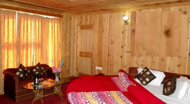Maharaja Resorts, Забронировать Отель Отели Джамму и Кашмира с парковкой, Парковка
