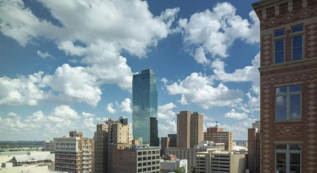 Четырёхместный номер Standard Aloft by Marriott Fort Worth Downtown