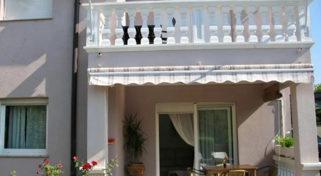 Коттедж с 4 комнатами ZSA ZSA HOLIDAY HOME