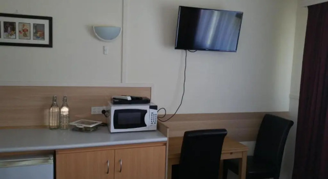 Двухместный номер Deluxe Kaniva Midway Motel