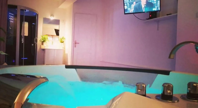 Suite & Spa La Perla Bianca, Rezerwuj Ośrodek wypoczynkowy Hotele w Grabels ze śniadaniem, Śniadanie