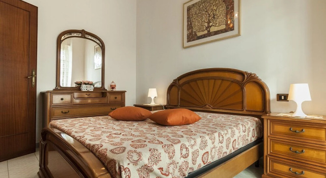 Апартаменты с 3 комнатами с балконом Casa Vacanza Romita