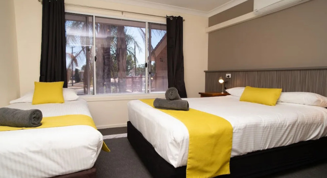 Апартаменты Standard Manera Heights Apartments