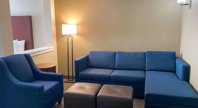 Номер Standard Comfort Suites Broomfield-Boulder-Interlocken