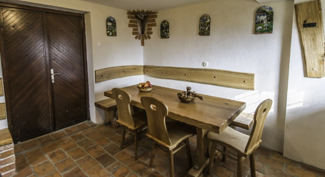 Коттедж Vineyard Cottage Rataj 1