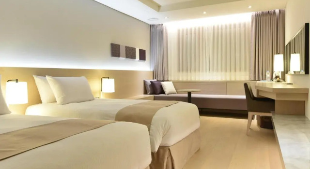 Luksusowy dwuosobowy pokój Pacific Hotel