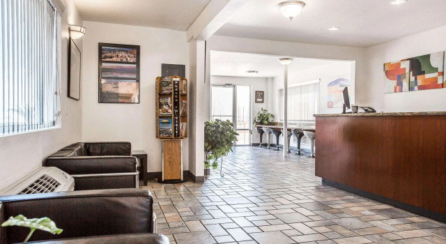 Econo Lodge Inn & Suites Ridgecrest, Book Hotel Hoteller i Ridgecrest med pool, Swimmingpool