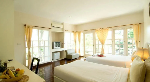 Двухместный номер Superior с видом на бассейн Makathanee Resort