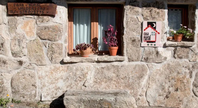 Casa Rural Valdeascas, Забронировать Отель Наварредонда-де-Гредос Sierra de Gredos
