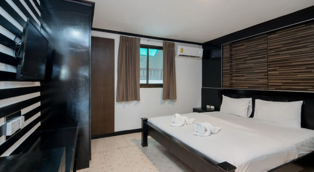 Апартаменты с 2 комнатами Royal Beach Residence, Patong Beach