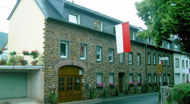 Ferienwohnung Hilger, Забронировать Отель Трайс-Карден Хунсрюк