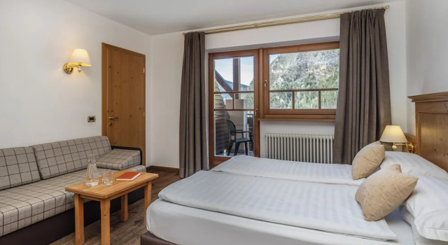 Трёхместный номер Classic c 1 комнатой с балконом Kinderhotel Adriana