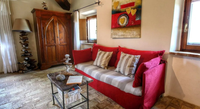 Belvilla by OYO Regina, Varaa Hotelli Umbertide Umbria