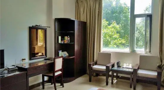 Tengchong Xiongfeng Hotel, Boek Hotel Hotels in Yunnan met parkeren, Parkeren