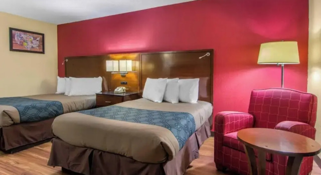 Forsyth Inn & Suites, Rezervați Hotel Forsyth Georgia