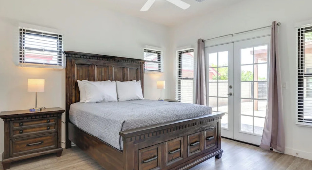 PHX Group Retreat By Dtwn! New Build w/ Patio, Book Feriehus Phoenix 