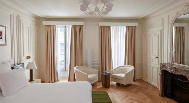 Полулюкс Maison Delano Paris
